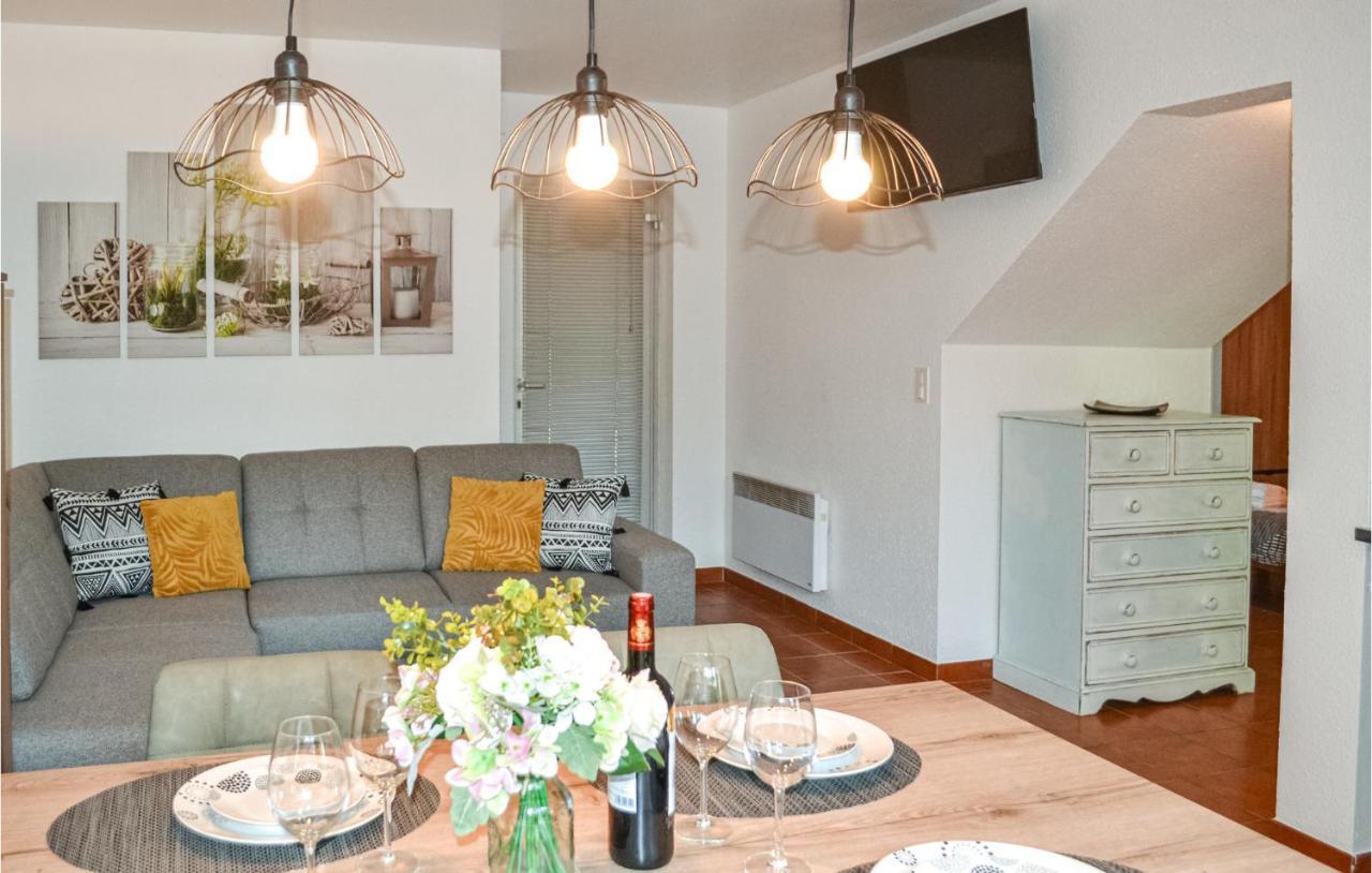 2 Bedroom Nice Home In Vitrac 비트락 외부 사진